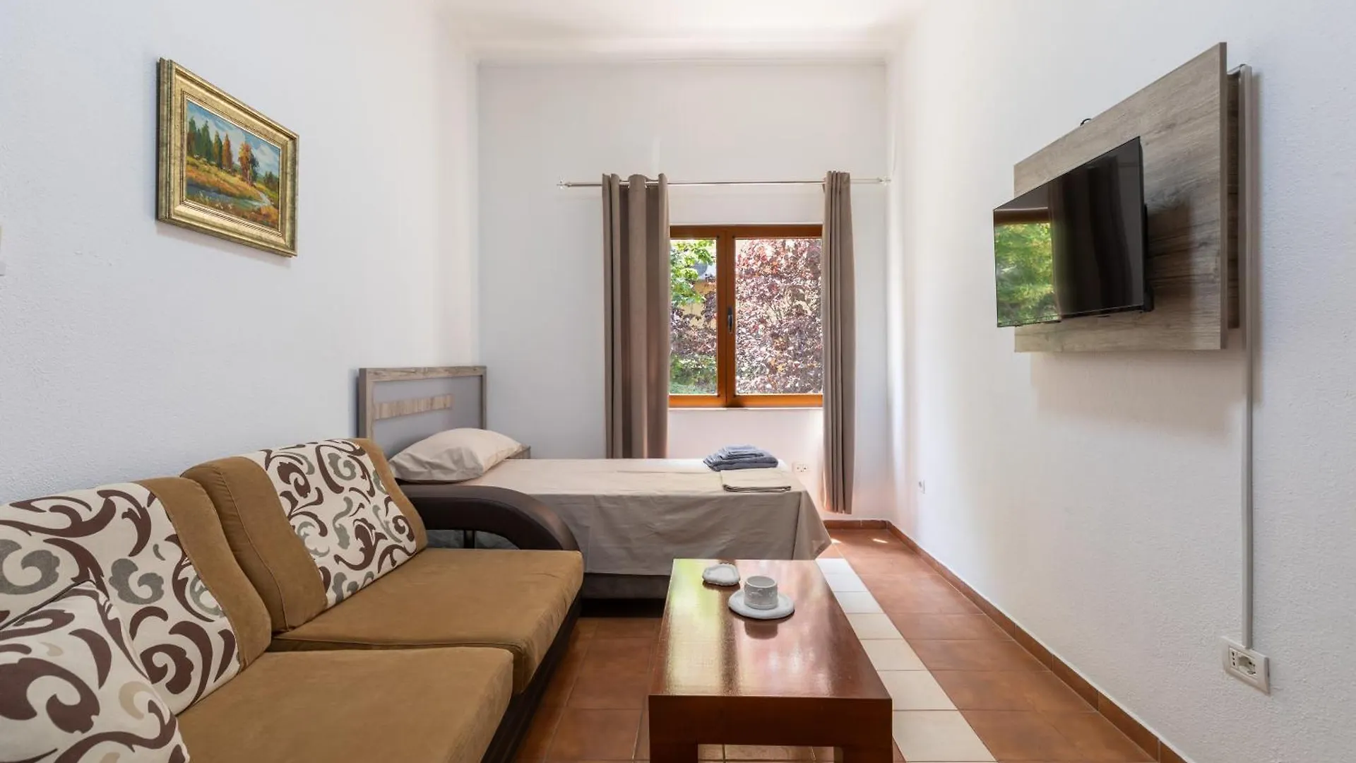 Tirana City Center Apartment
